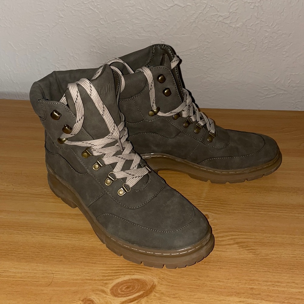 Nautica combat boots